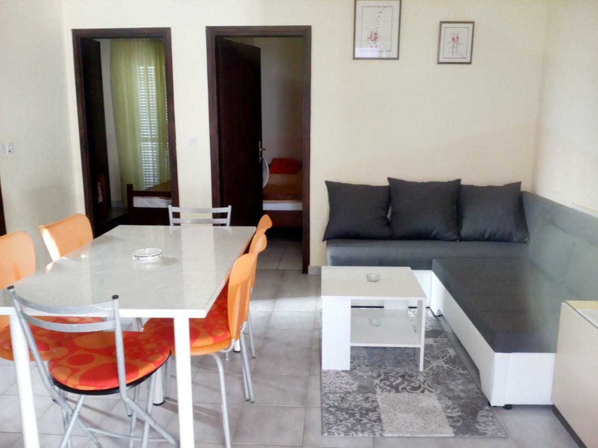 Apartment Domi Vir