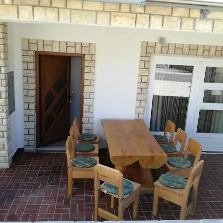 Apartments Domi Vir Exterior foto
